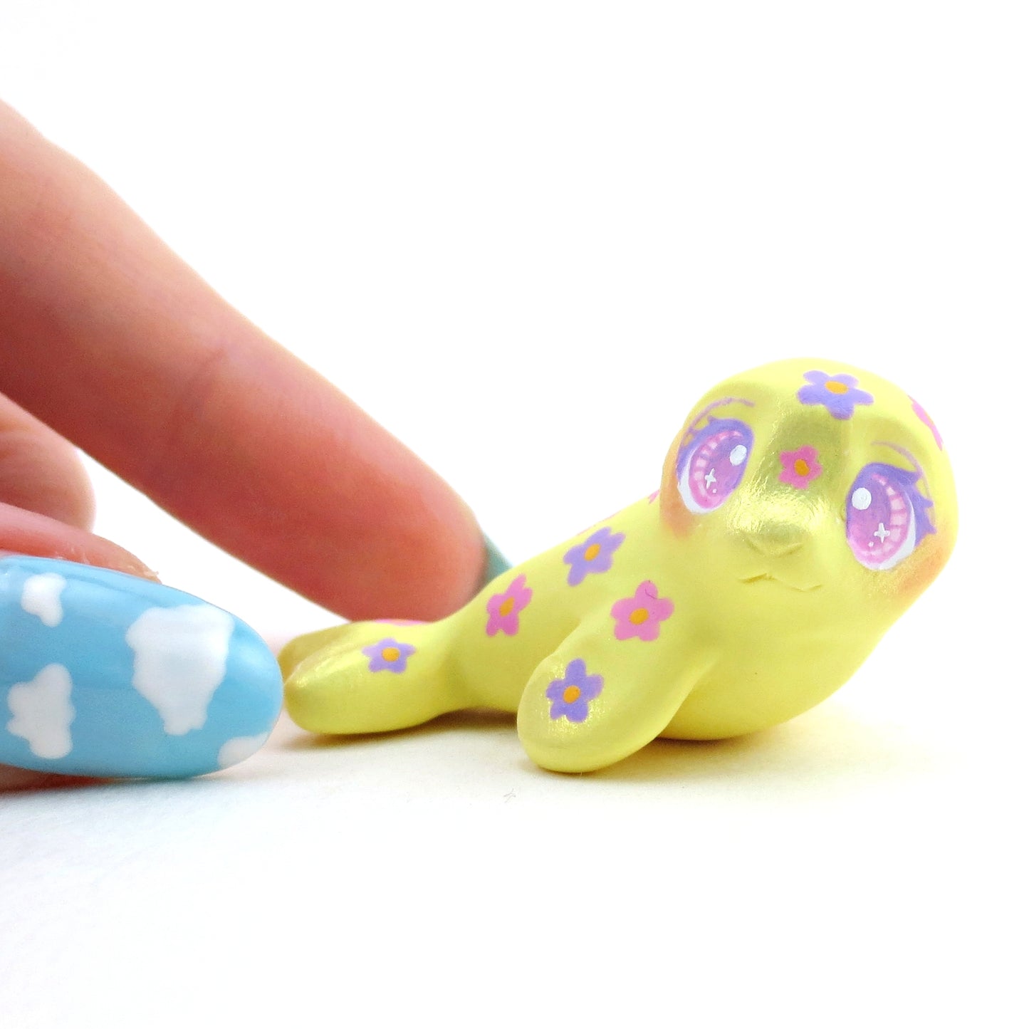 Doodle Flower Seal Figurine - Polymer Clay Doodle Ocean Collection