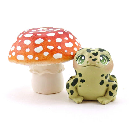 Mushroom and Frog Figurine Set - Polymer Clay Animals Fall and Halloween Collection