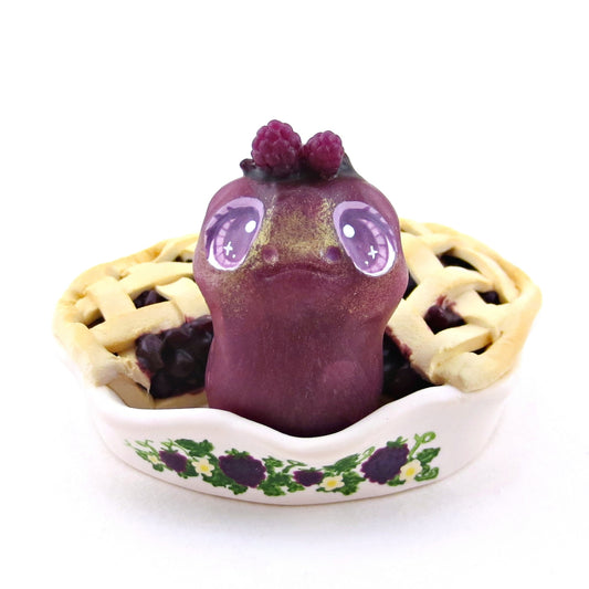 Blackberry Pie Frog Figurine - Polymer Clay Animals Cottagecore Fruit Collection