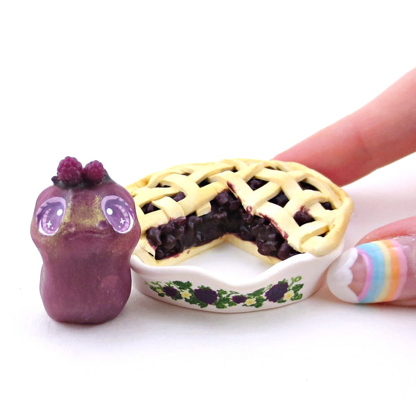 Blackberry Pie Frog Figurine - Polymer Clay Animals Cottagecore Fruit Collection