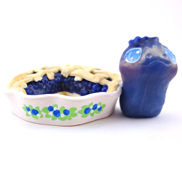 Blueberry Pie Frog Figurine - Polymer Clay Animals Cottagecore Fruit Collection
