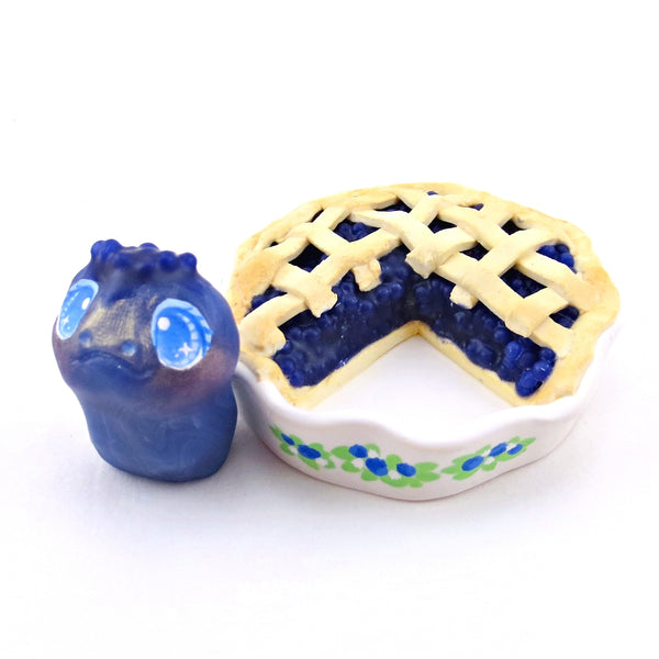 Blueberry Pie Frog Figurine - Polymer Clay Animals Cottagecore Fruit Collection