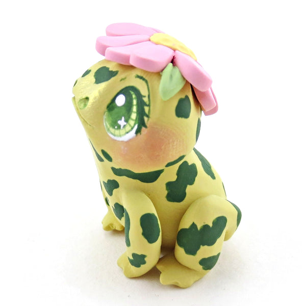 Flower Daisy Hat Spotty Frog Figurine - Polymer Clay Cottagecore Spring Animal Collection