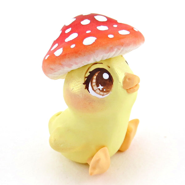 Mushroom Hat Duckling Figurine - Polymer Clay Cottagecore Spring Animal Collection