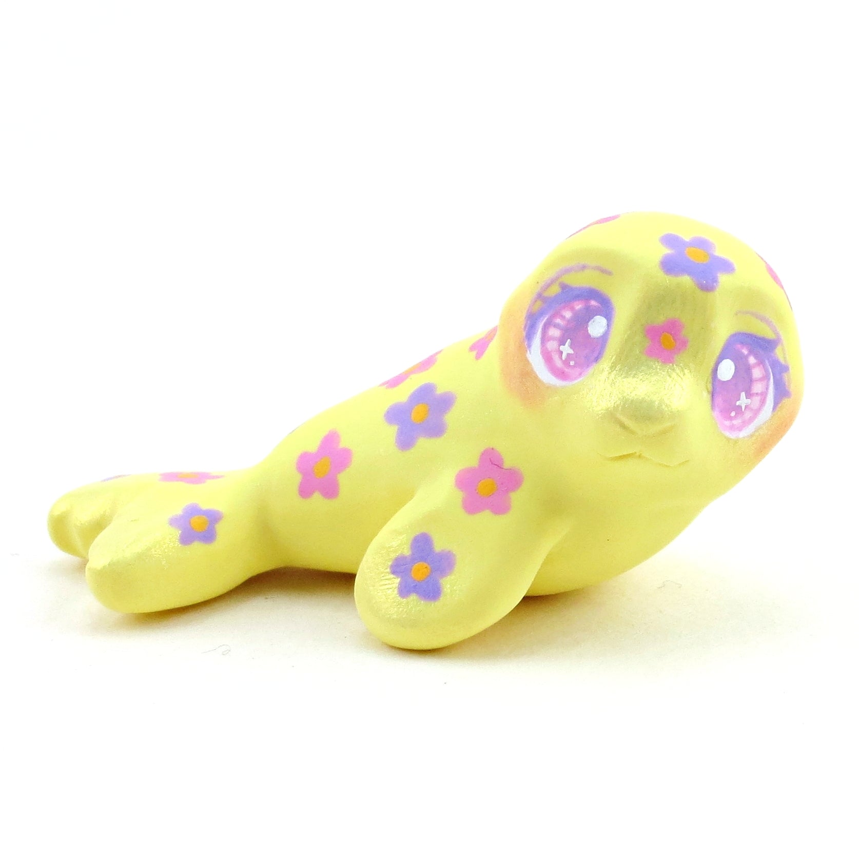 Doodle Flower Seal Figurine - Polymer Clay Doodle Ocean Collection