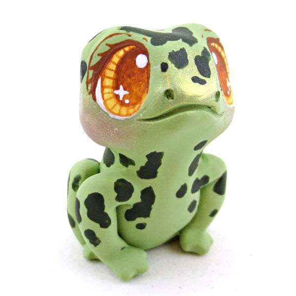 Medium Green Chonky Frog Figurine - Polymer Clay Cottagecore Fall Animal Collection
