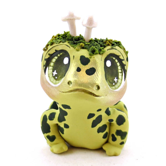 Mushroom Frog Figurine - Polymer Clay Cottagecore Fall Animal Collection