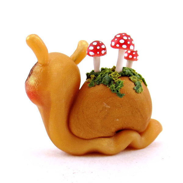Mushroom Snail Figurine - Polymer Clay Cottagecore Fall Animal Collection