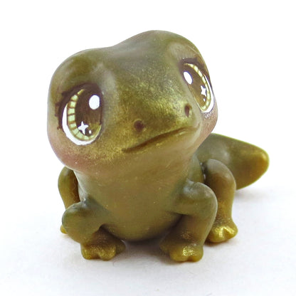 Fairytale Fall Green Newt Figurine - Polymer Clay Fall Collection