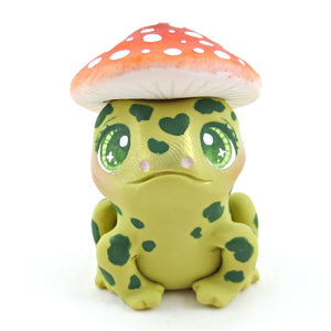 Mushroom Hat Frog Figurine - Polymer Clay Fall Collection